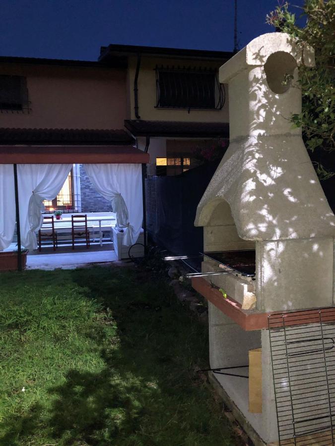 Villa Garda Art&Garden Volta Mantovana Exterior foto
